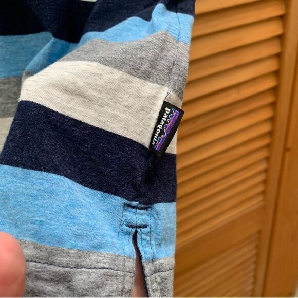 Patagonia Striped Polo size Medium - Picture 3 of 6